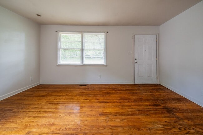 Photo - 3-bedroom, 1-bath home with a fenced-in yard, located on Guerrant Street in Greensboro