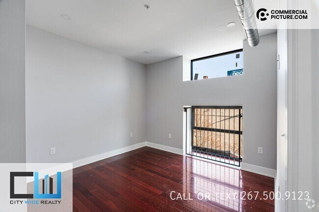 Building Photo - Perfect Location, Perfect Apartment. Visit... Unit 11