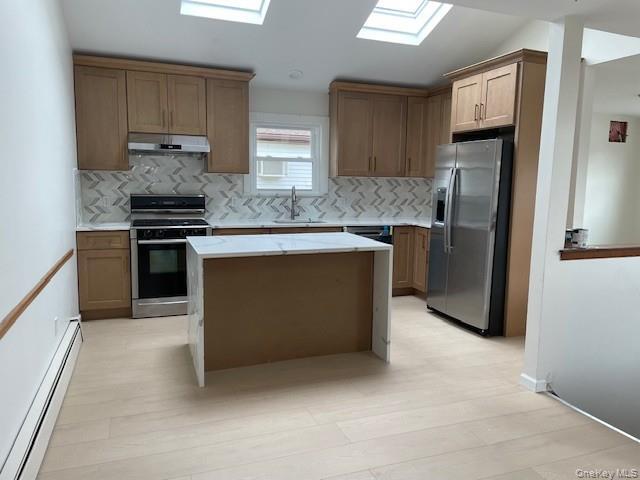 Building Photo - 8 Deans Ln