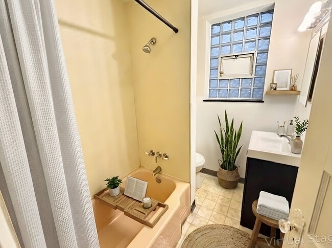 Photo - 703 Brookline Blvd Unit 2