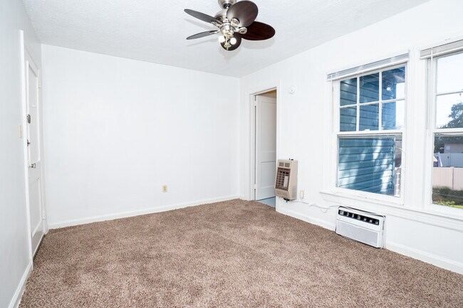 Photo - 119 Lake Morton Drive Unidad #2