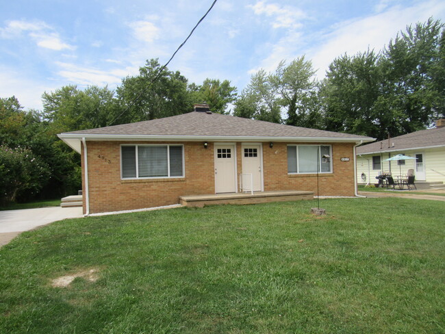 front of duplex - 4913 Dunsmore Ave Apartments Unit 4913 dunsmore