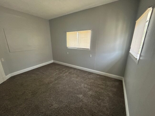 Photo - 637 Park Ave