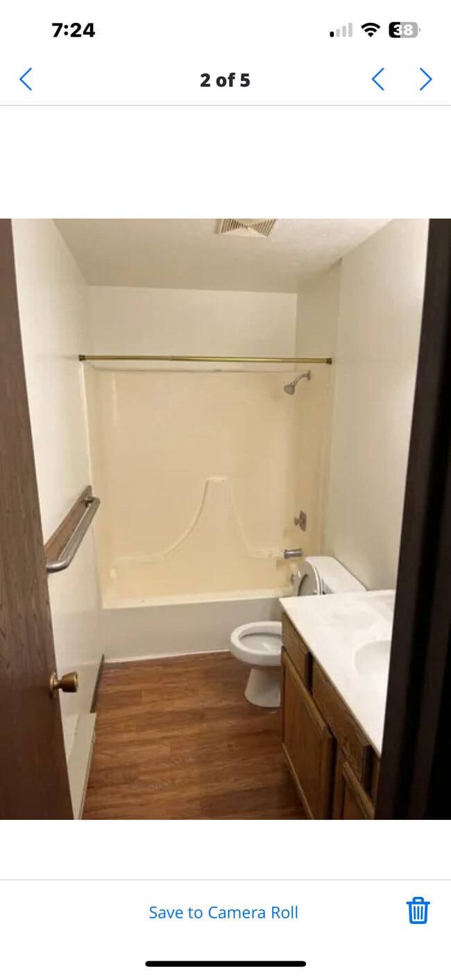 Apt 7 - Maple Apartments LLC