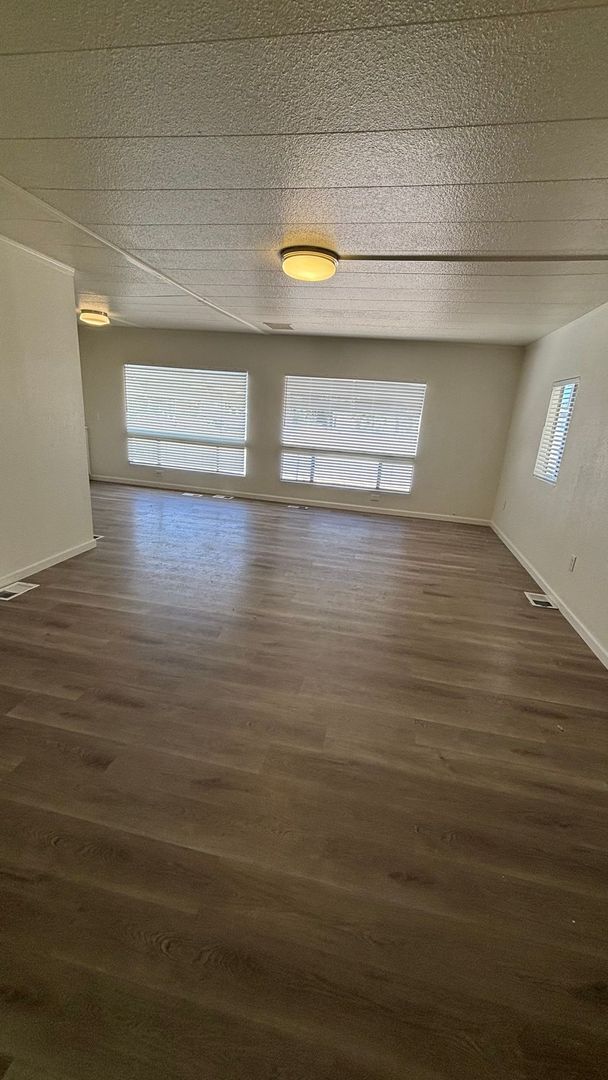 Photo - Updated 3 bedroom, 2 bathroom mobile!