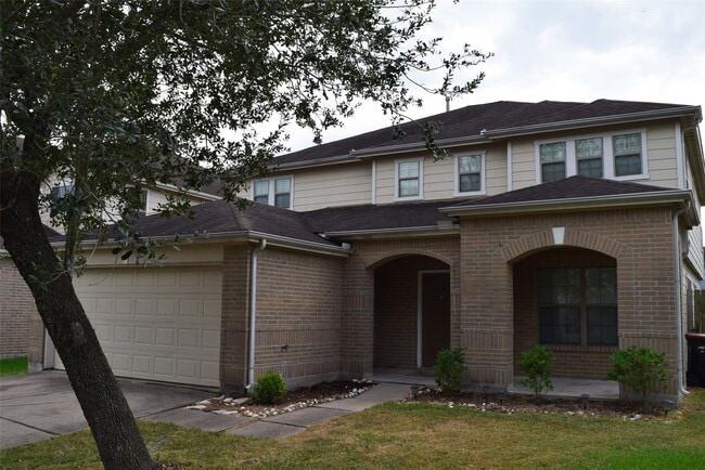 Building Photo - 15510 Liberty Bluff Dr