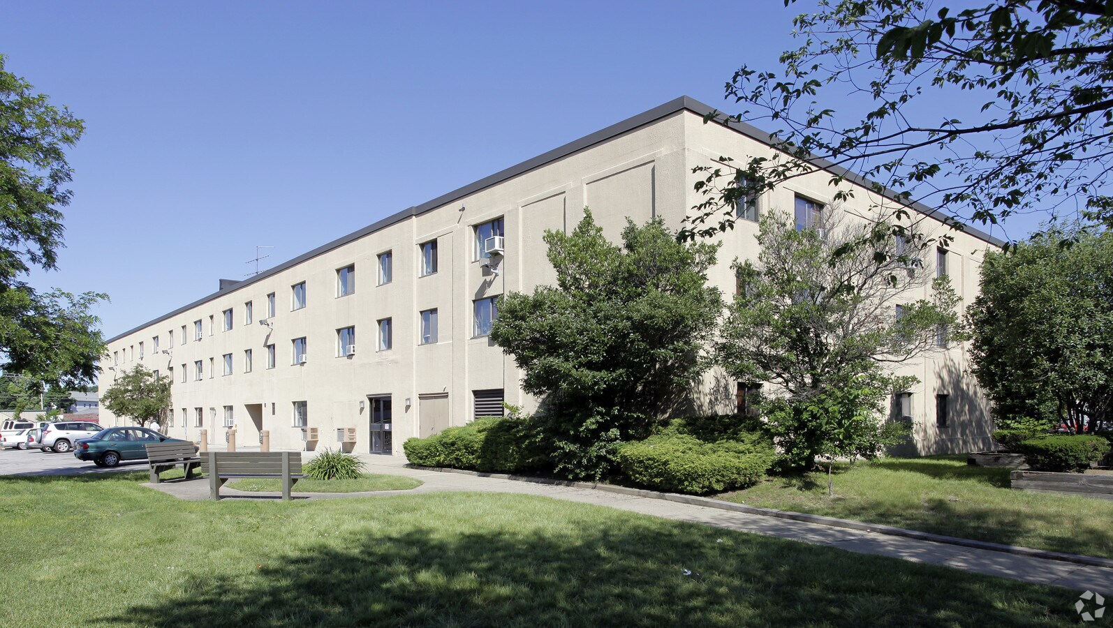 Photo - Stratford House Apartments