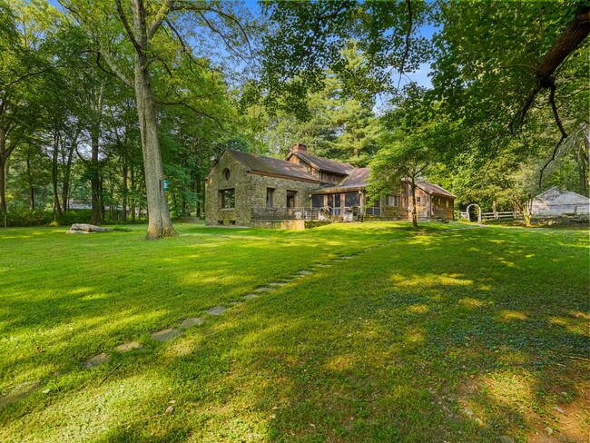 Photo - 3392 Huntington Rd