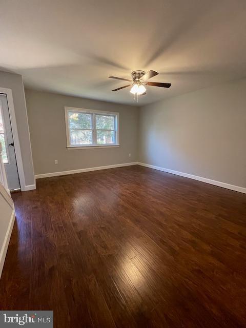 Photo - 817 Hastings Ct