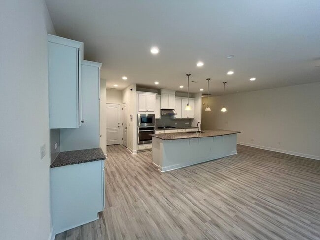 Photo - 311 Alamosa Pl