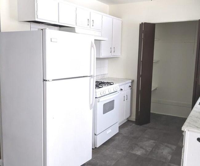 Photo - 423 Grand Blvd Unit 423