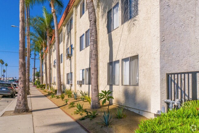 Building Photo - Beautiful Studio in Wilmington $1,000 OFF ... Unit 12 Rental