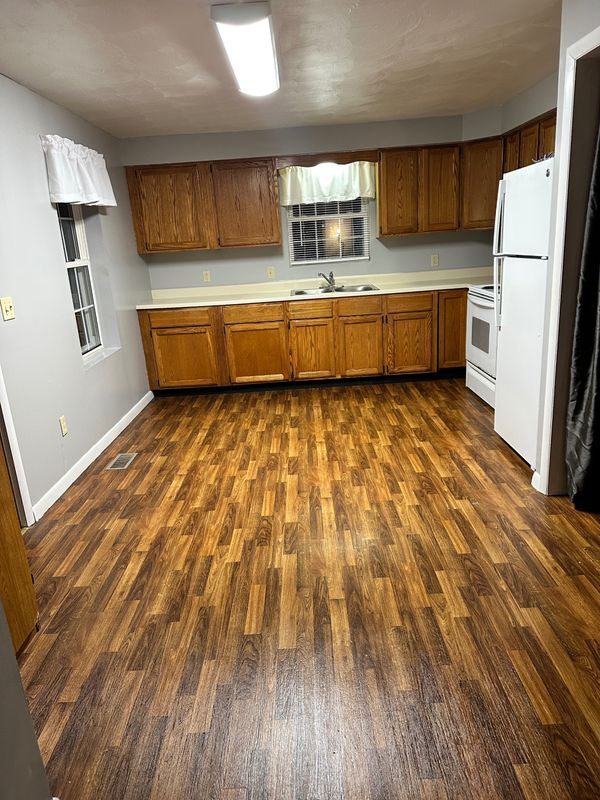 Photo - 5854 Hayes Rd