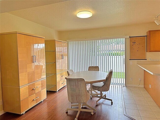 Photo - 13129 Thoroughbred Loop