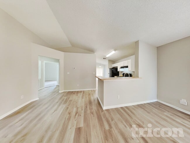 Photo - 3115 Kelling St