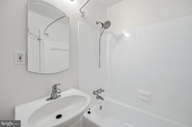 Photo - 2242 Cartwright Pl