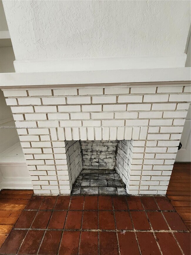 Photo - 315 Eucalyptus St Unit 2