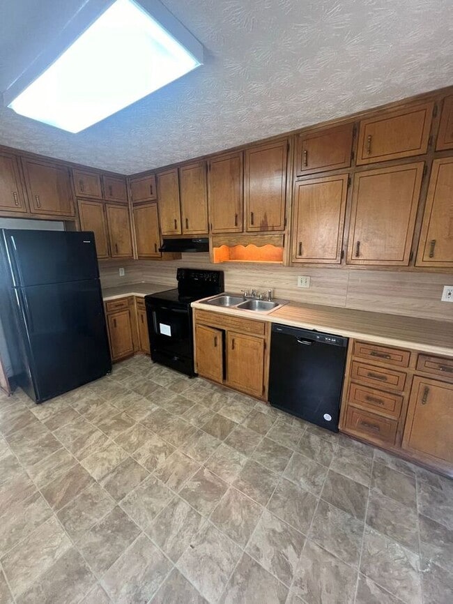 Photo - NOW READY! Beautiful 2 bedroom 1 bath flat duplex