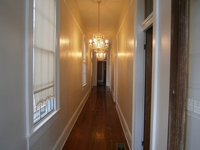 Photo - 220 Amelia St