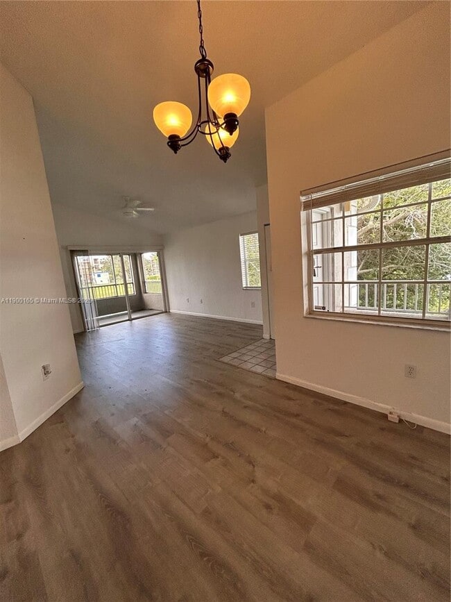 Photo - 2841 N Oakland Forest Dr Unit 211