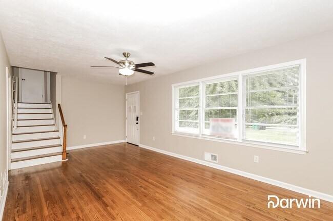 Photo - 1489 Pine Dr