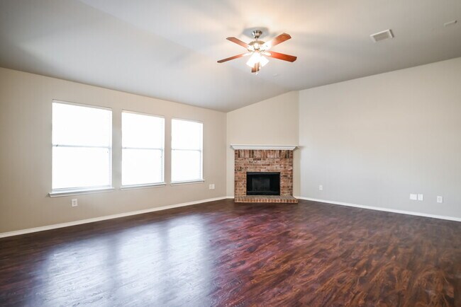 Photo - 5572 Hunters Bend Ln