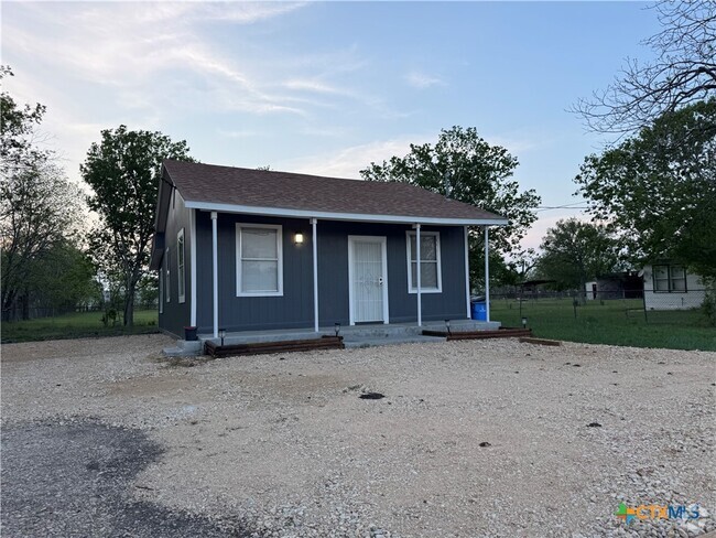 Building Photo - 1706 N Guadalupe St Rental