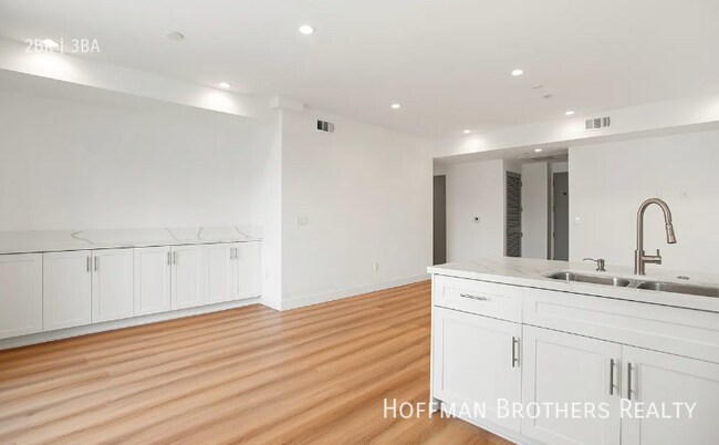 Photo - 836 S Shenandoah St Unidad 202