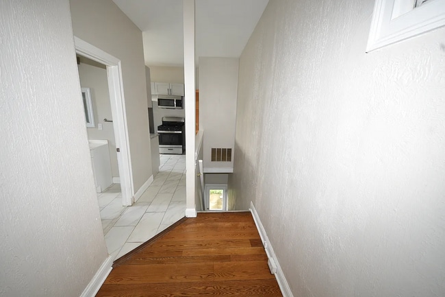 Photo - 746 Columbia St