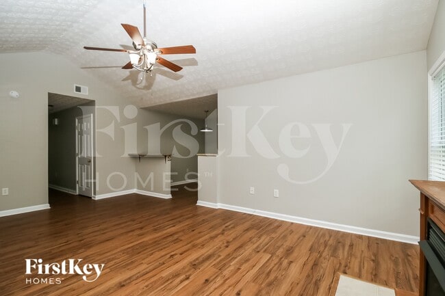 Photo - 140 Thrasher Rd