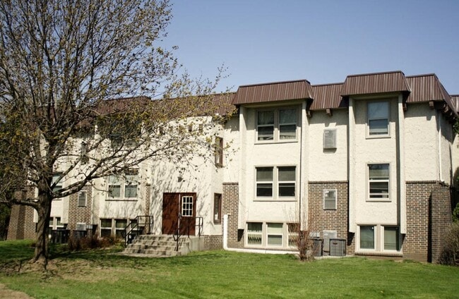 Building Photo - Pharaoh''s Valley Rental
