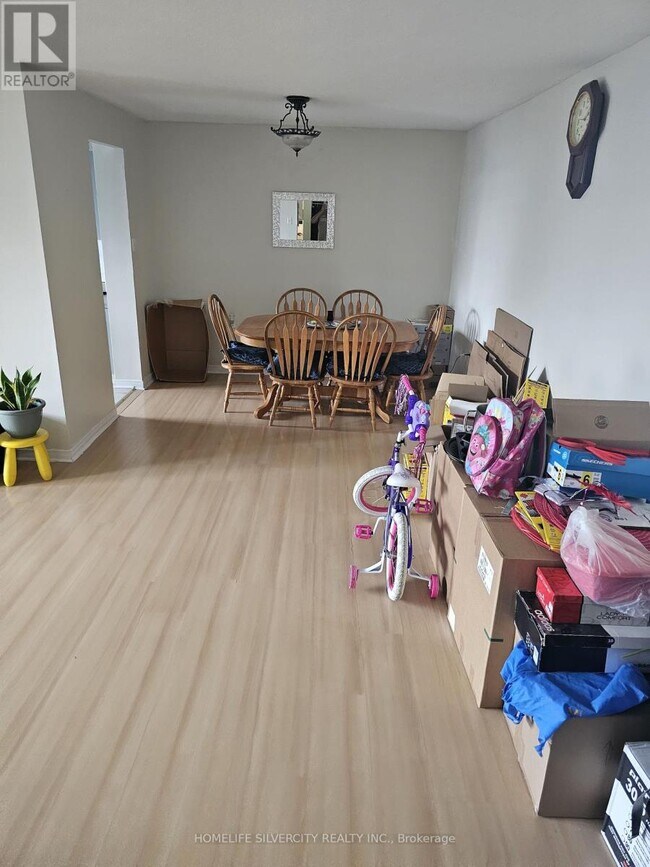 Photo - 18 Knightsbridge Rd Unit 510