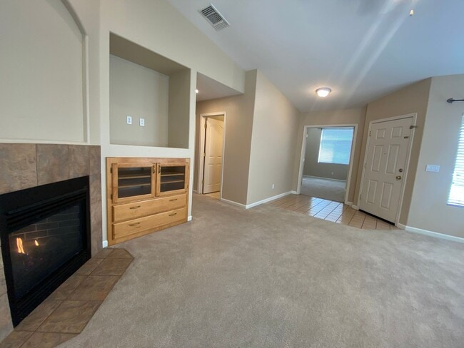 Photo - Cozy 3 Bedroom With A Large Den!