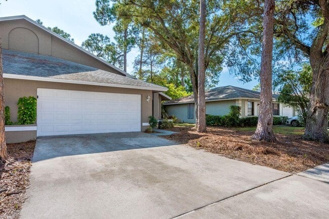 Photo - 1025 Staghorn St