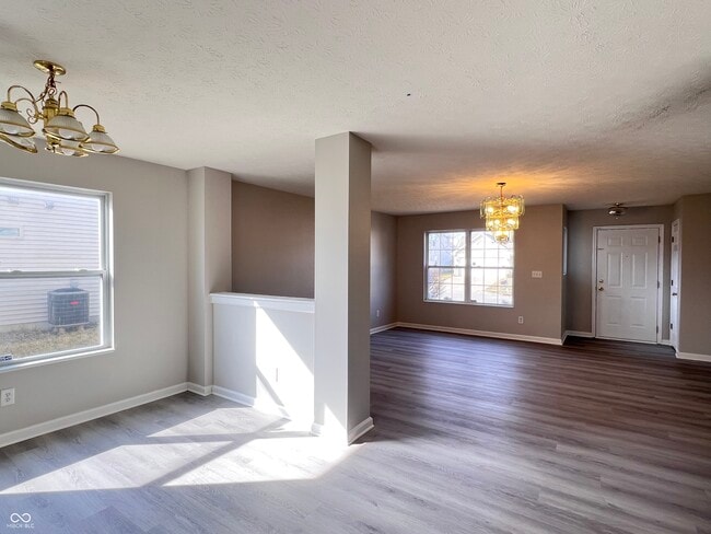 Photo - 713 Hollowood Ln