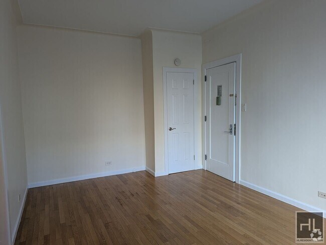 Building Photo - WEST 13 STREET Rental