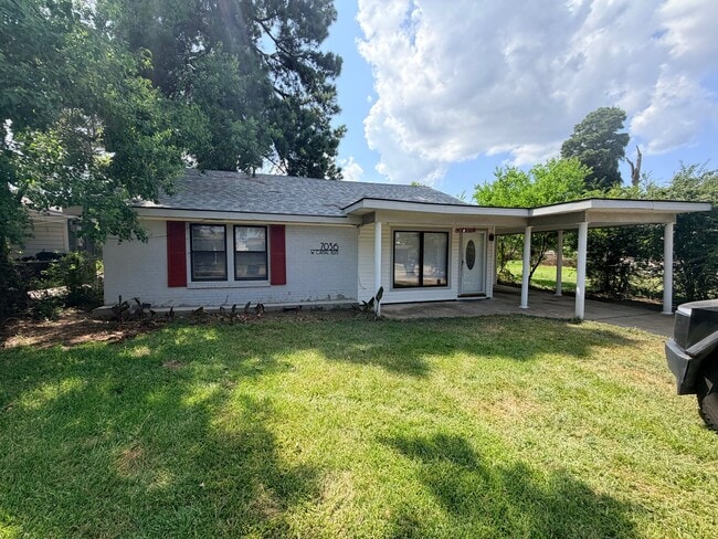 Building Photo - 7036 W Canal Blvd
