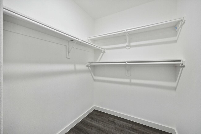 Building Photo - 2312 Wavell St