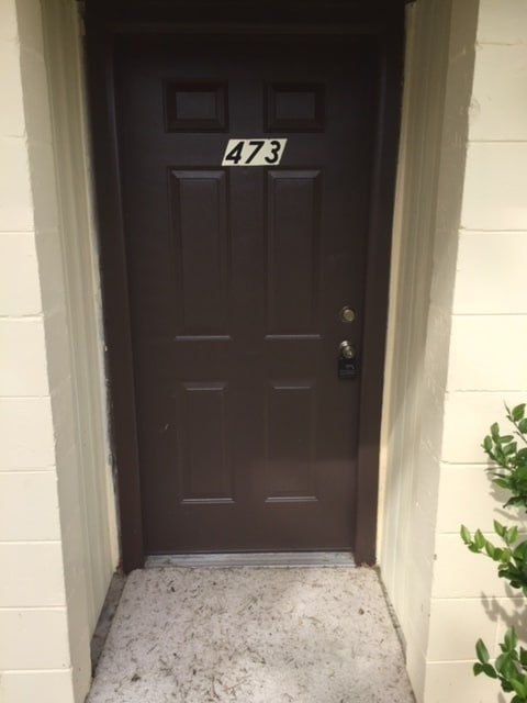 Photo - Cozy 2-Bedroom Duplex in Longwood – Availa...