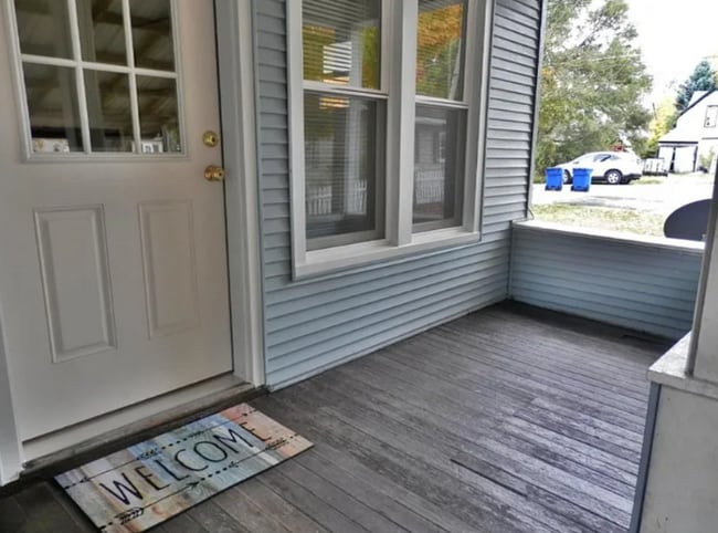 Photo - 720 E Ludington Ave