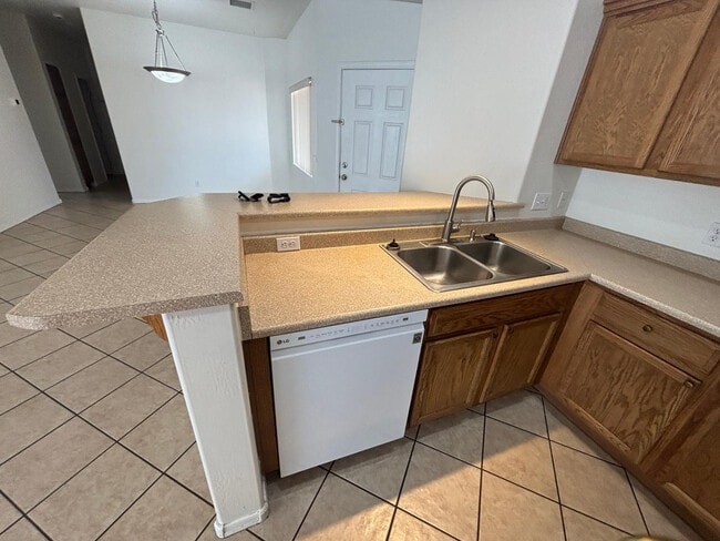 Photo - 5036 E Catalina Ct