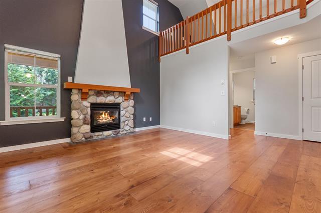 1734 Robins Roost