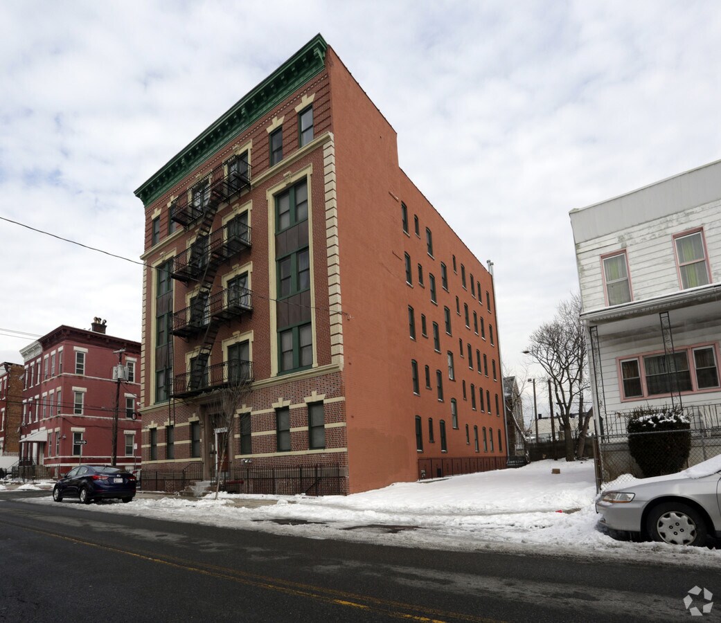 Photo - 608 Bramhall Ave