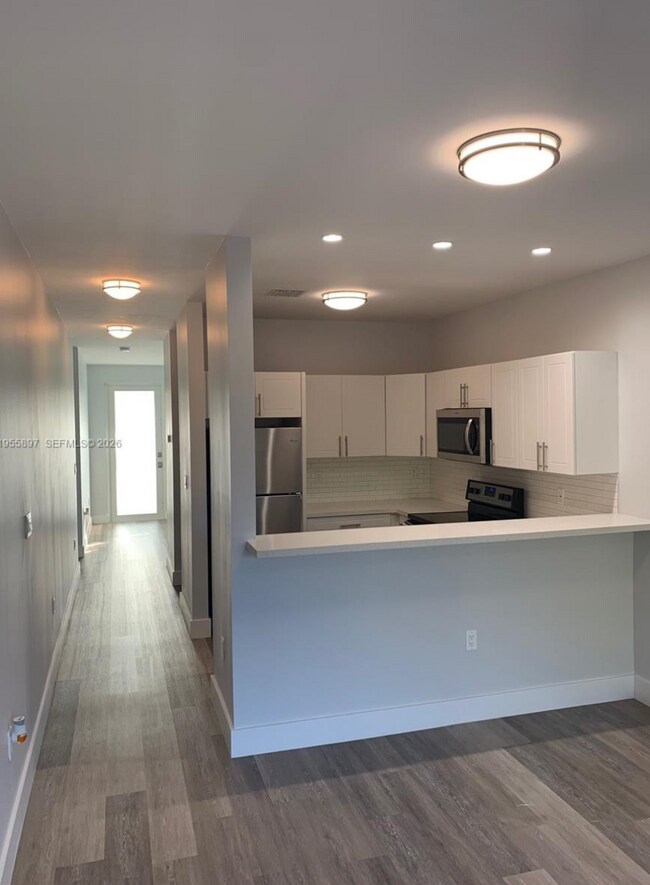 Photo - 803 E 28th St