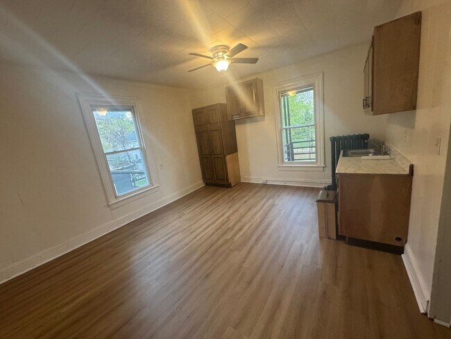 Photo - 145 Downs St Unit Apt 2