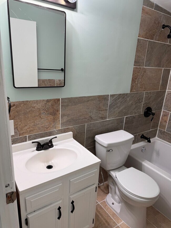 Photo - 13 McKinley St Unit A