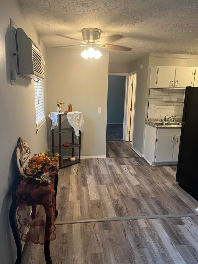 Photo - Timbercrest Apartments