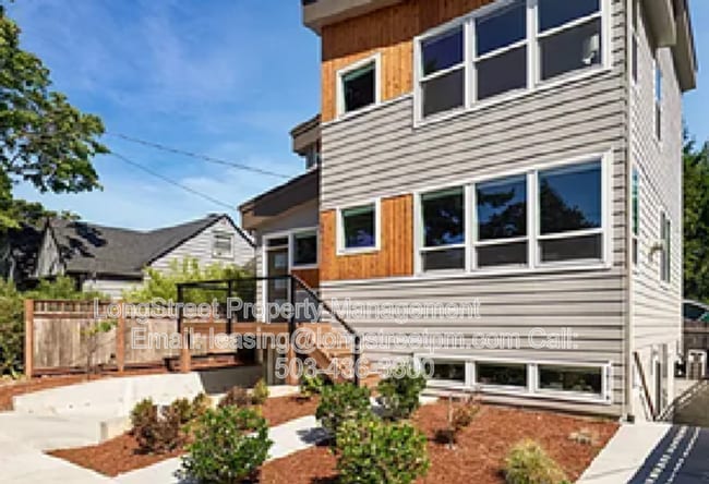 Photo - 3617 NE Webster St