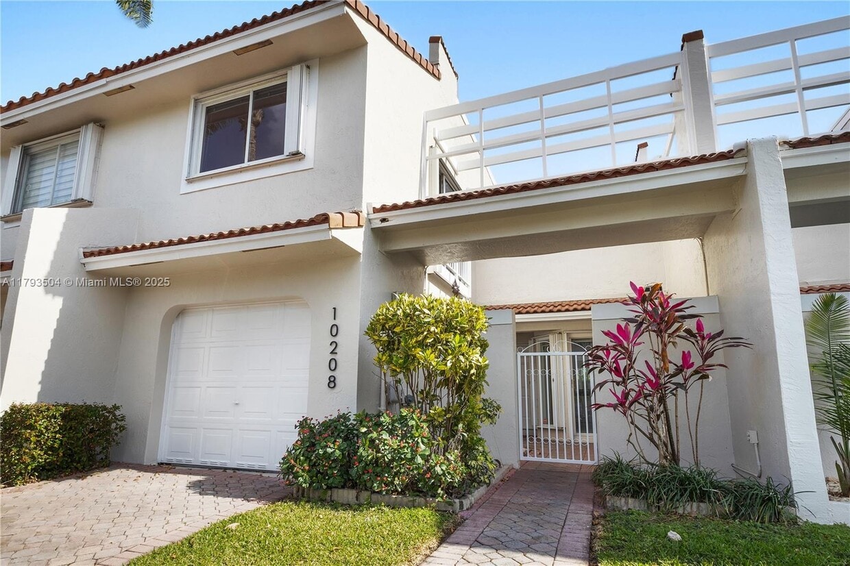 Photo - 10208 NW 51st Ter (Doral, FL)