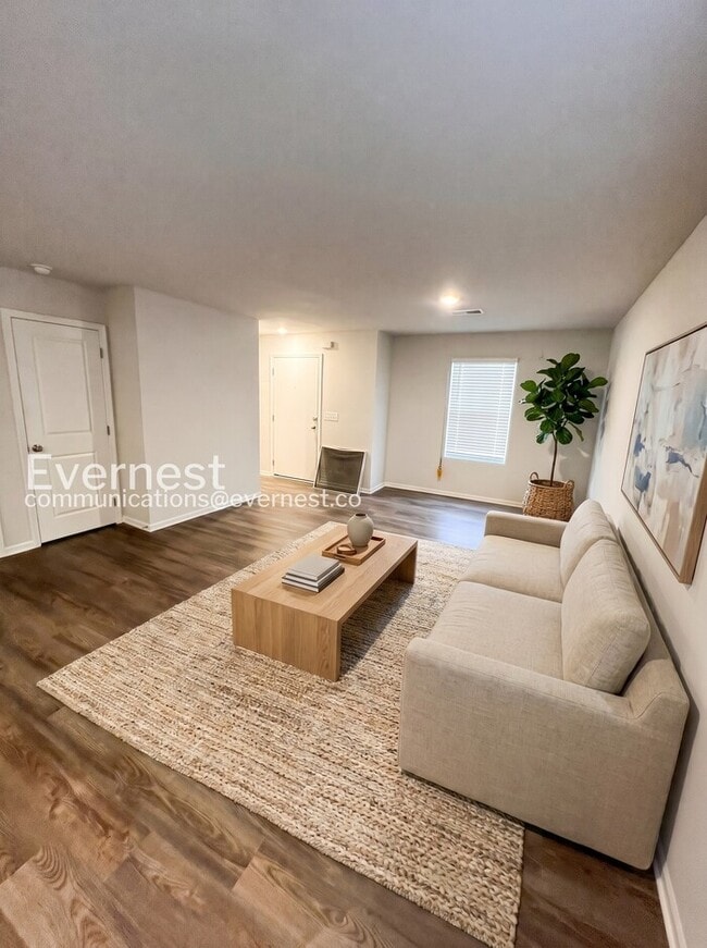 Photo - Lovely 3-Bedroom Home with Great Spaces / Pet-Friendly / Available Now!